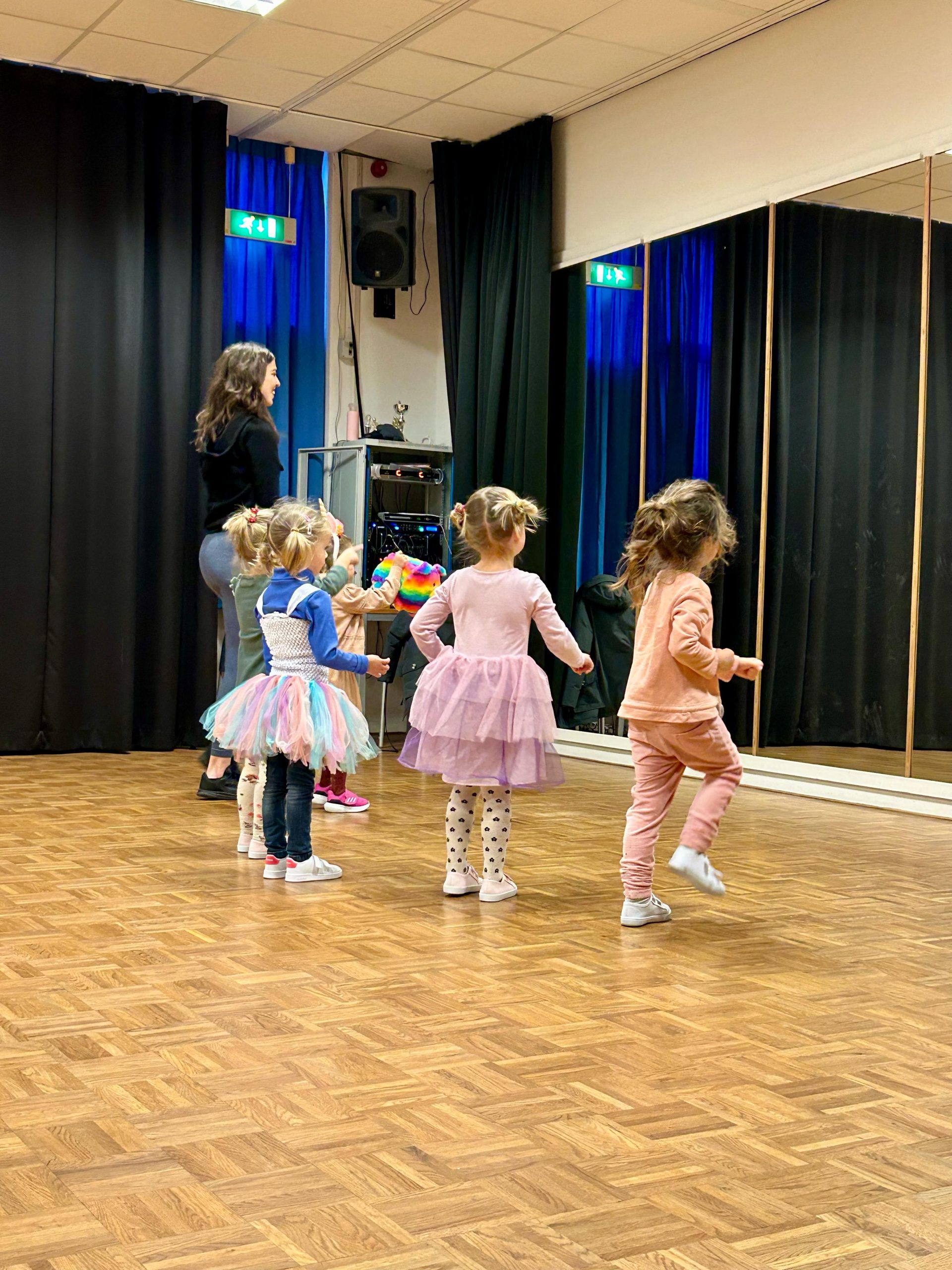 Lees meer over het artikel Jazzdance 4 – 6 jaar